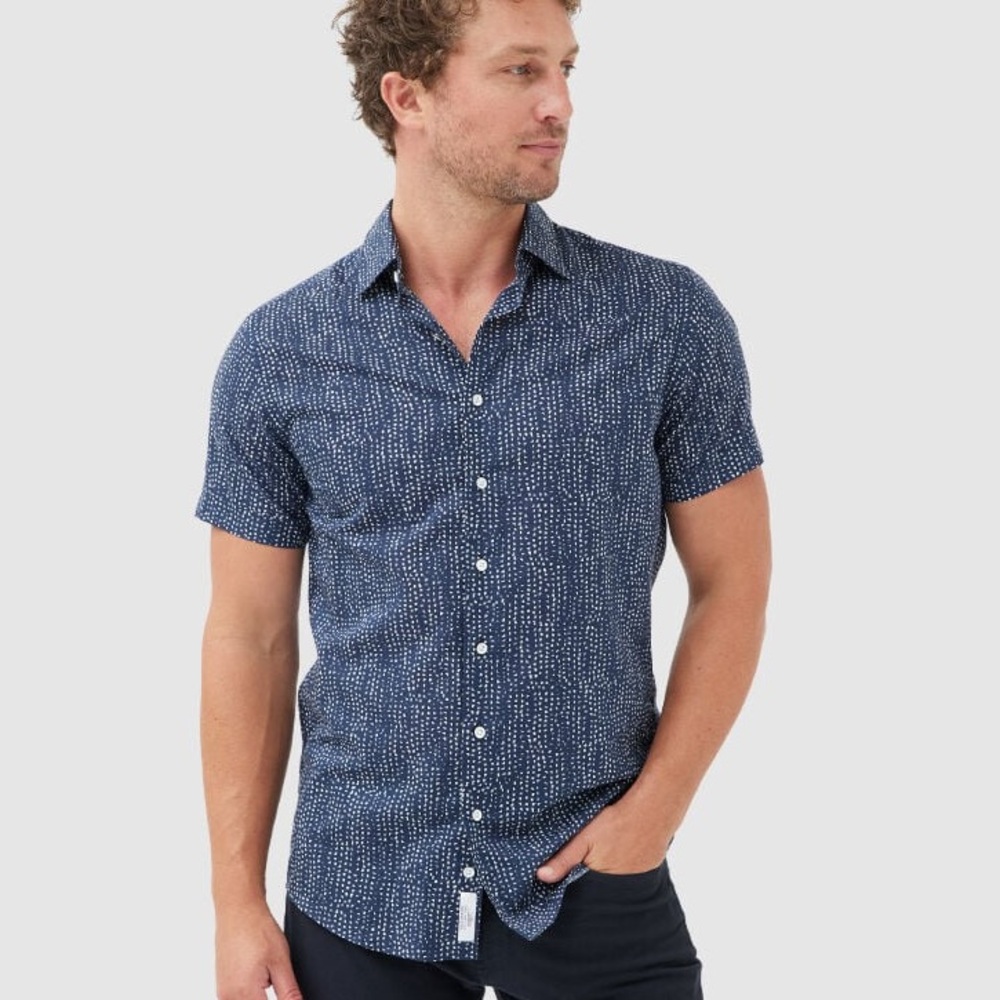 Rodd & Gunn (XL) Castleford Blue/White Sports Fit Button Up Short Sleeve Shirt